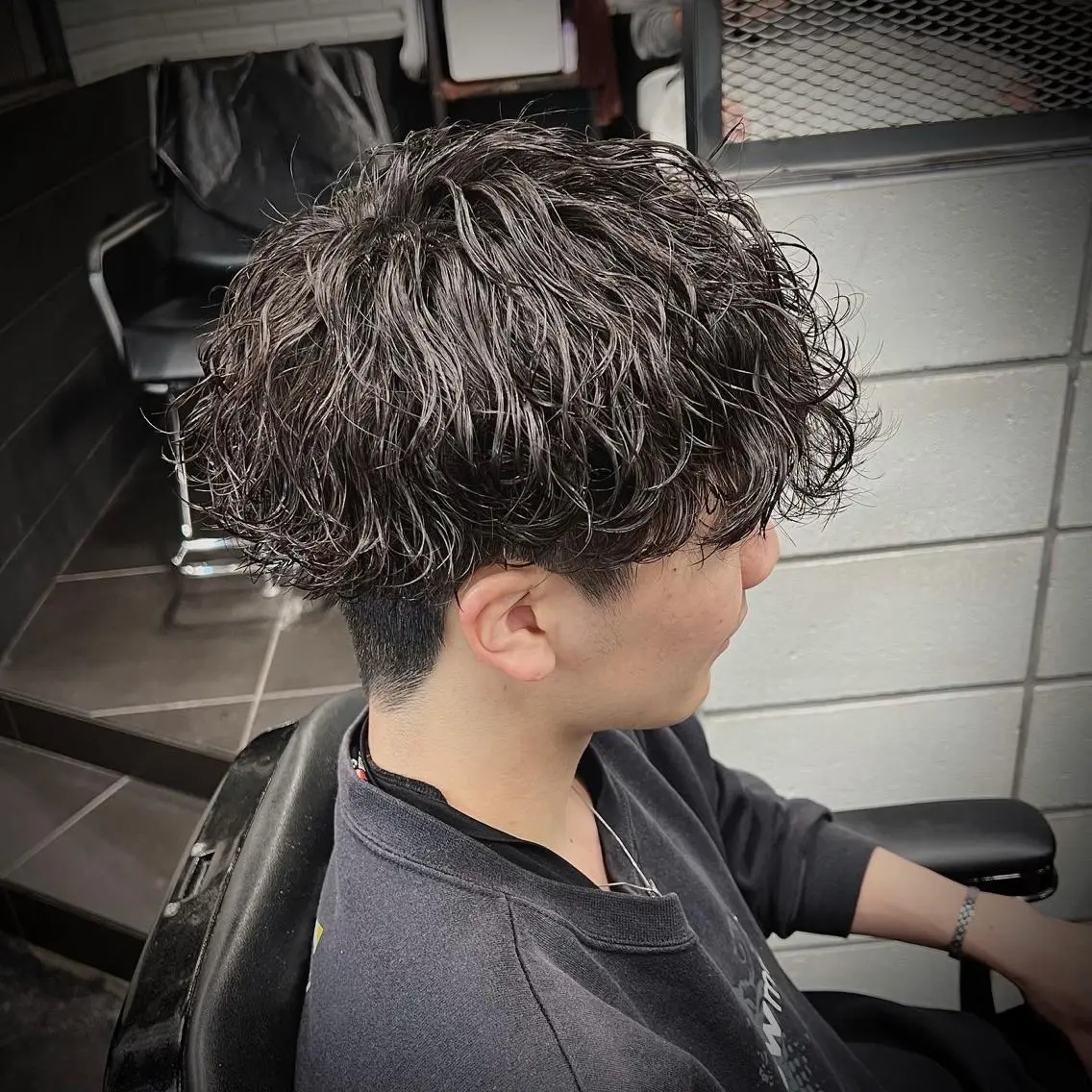 メンズ マッシュ メンズパーマ 刈り上げ 波巻きパーマ メンズ特化/パーマ/ メッシュ/竜成のヘアスタイル