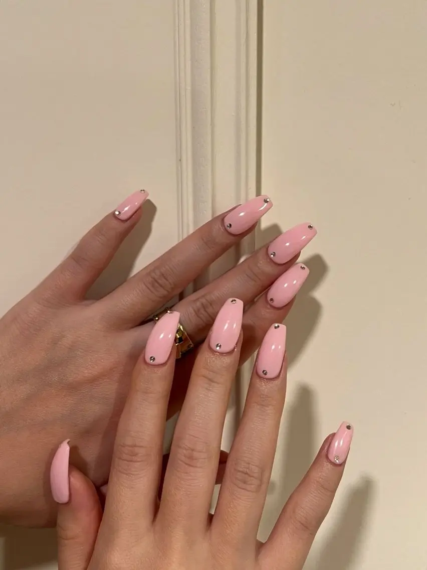 ネイル ストーンネイル ハンドネイル Yuna NAILSのネイルデザイン