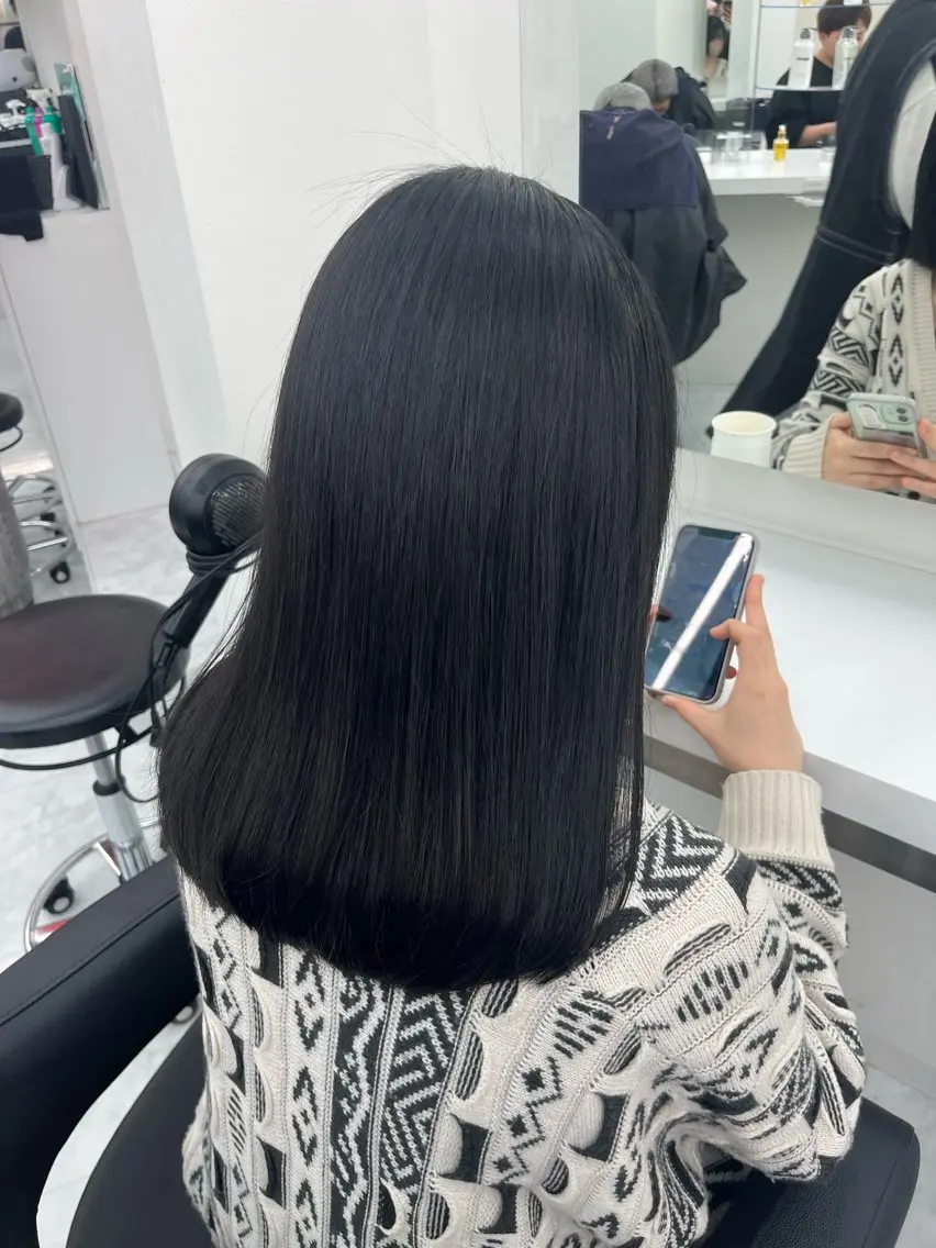 ミディアム カラー Zina熊本🫧 Kurehaのヘアスタイル