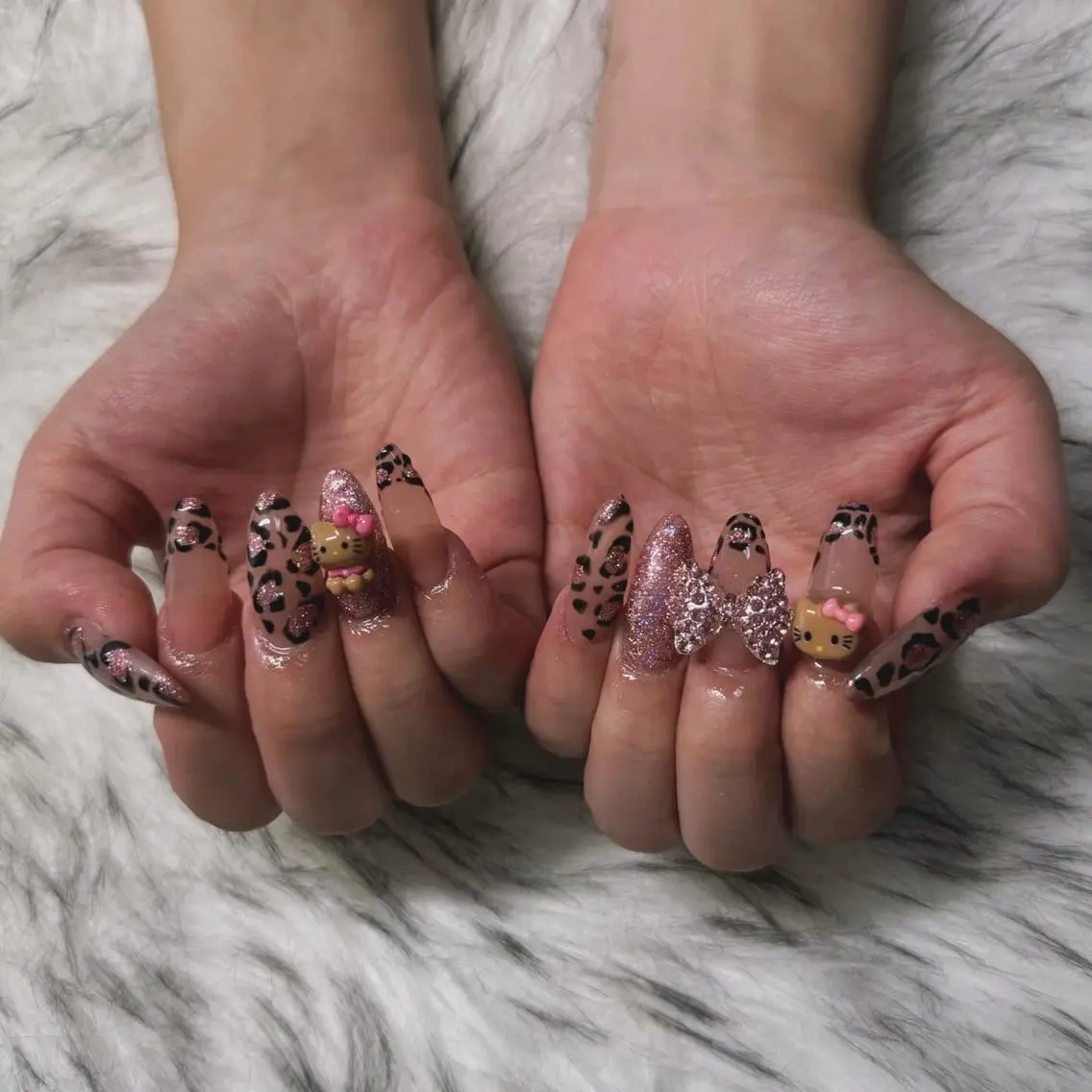ロング ハンドネイル mao .のネイルデザイン