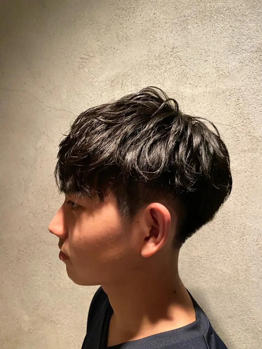 ショート メンズ✂️レディス 岩井勇磨のヘアスタイル