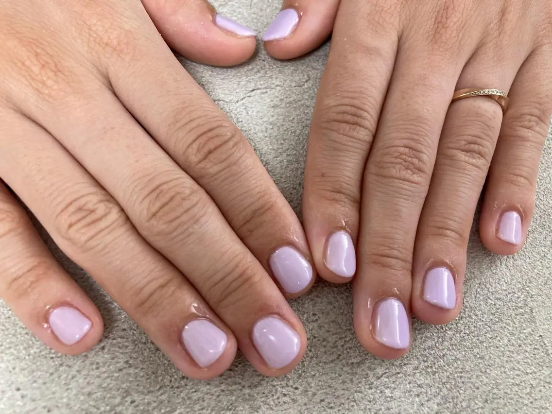 ネイル ワンカラーネイル パープル ハンドネイル mogunail &blowのネイルデザイン