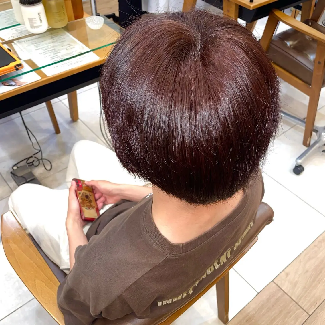 カラー メンズ レッドカラー 新原 陽那のヘアスタイル