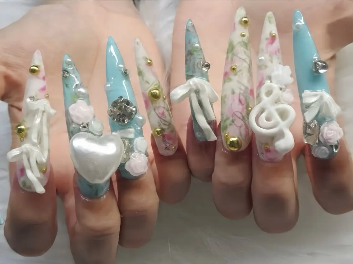 ネイル オーロラネイル ブルー フットネイル ジェルネイル 氷ネイル・うるうるネイル ハンドネイル Rin Nail 新大久保店のネイルデザイン