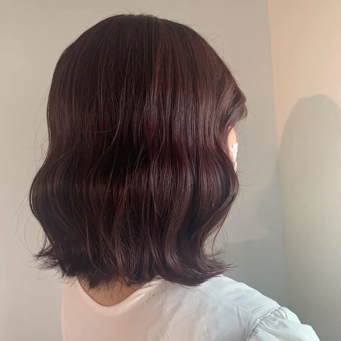 ミディアム カラー ヘアアレンジ ミディアムパーマ アクアカラー ダブルカラー グラデーションカラー ハイライトカラー Luana / 公式 / 大通のヘアスタイル