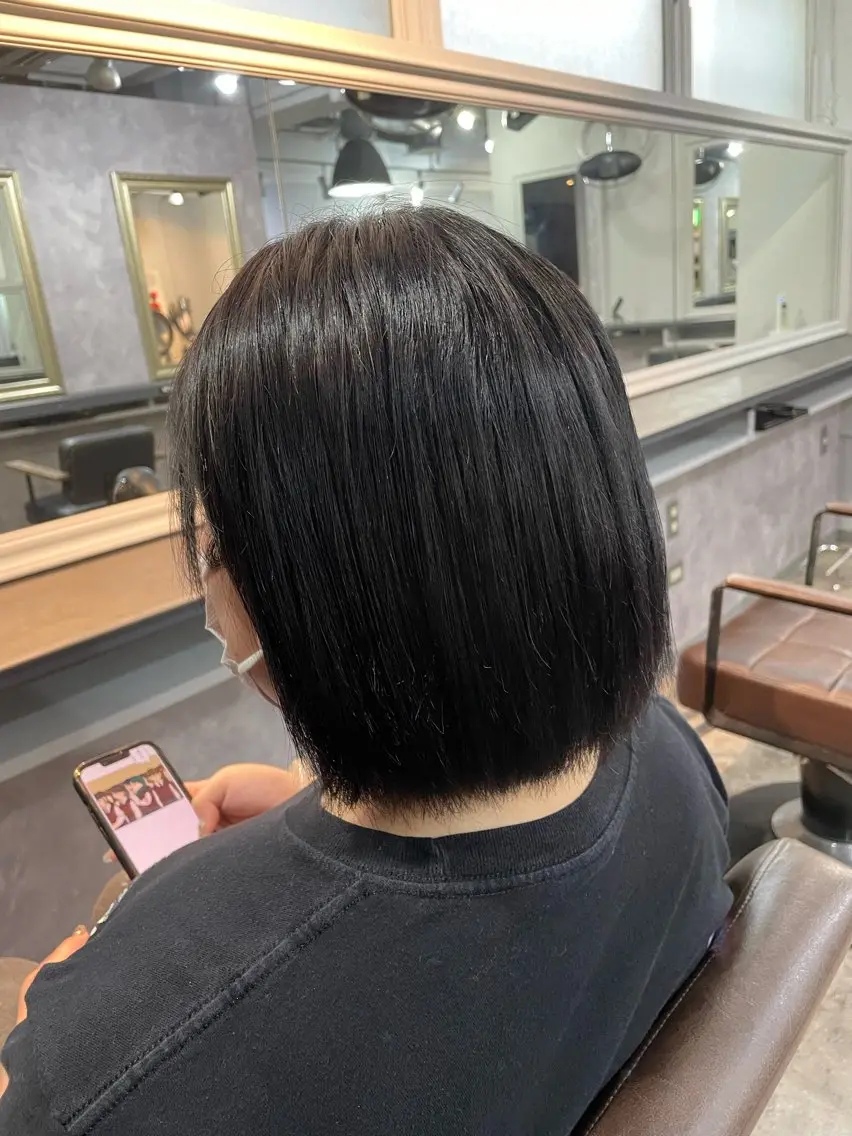 カラー 黒髪 ブルーカラー ブルーブラック 鈴木 大夢のヘアスタイル