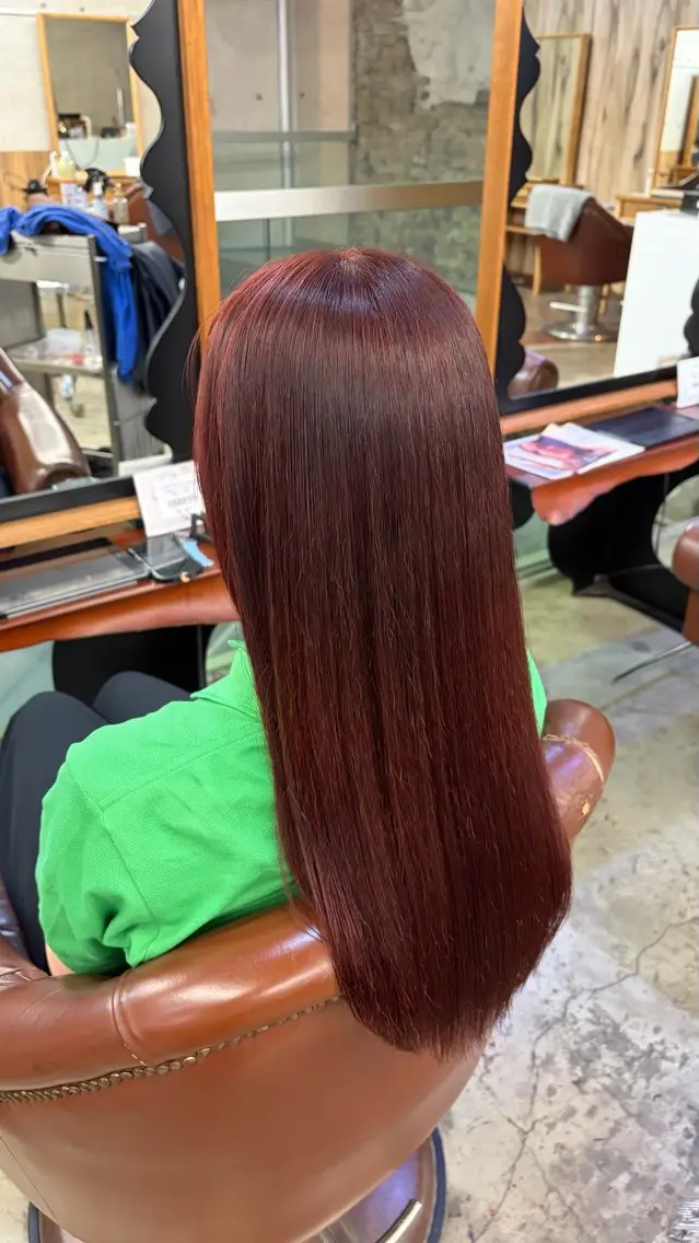 カラー ブリーチ ボルドーカラー ダブルカラー ブリーチなしカラー ヘアカラー OTA  SENAのヘアスタイル