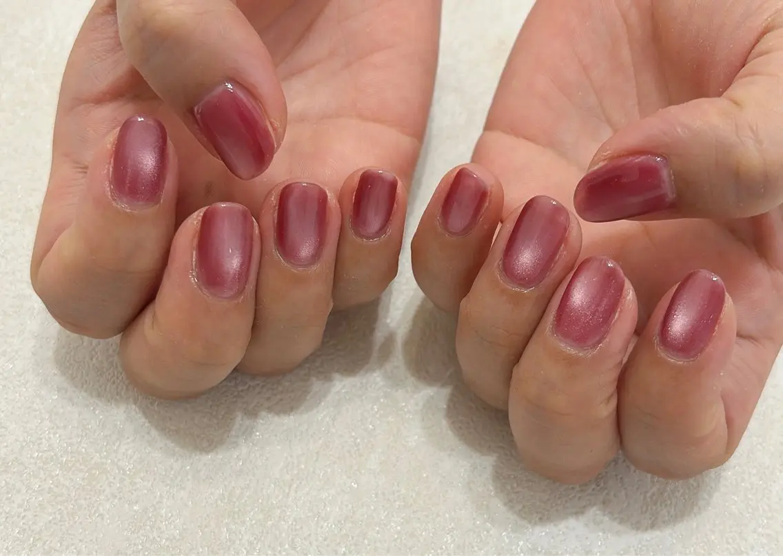 ネイル オーロラネイル フットネイル フレンチネイル ジェルネイル マグネットネイル mogunail &blowのネイルデザイン