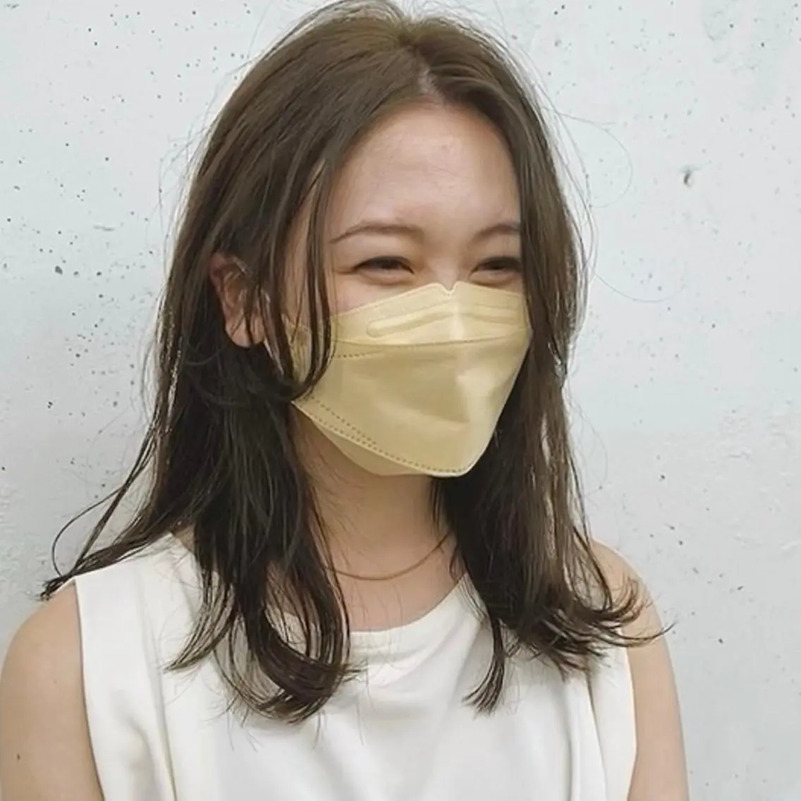ミディアム カラー ベージュカラー 透明感カラー オリーブベージュ 大石 沙季のヘアスタイル