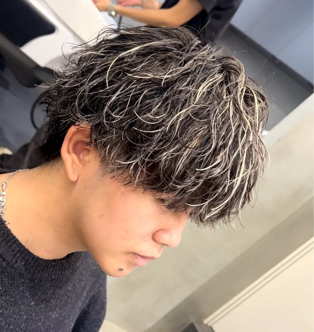 ショート パーマ メンズ メンズハイライト メンズパーマ ハイライト 松下 友希 【fifth】のヘアスタイル