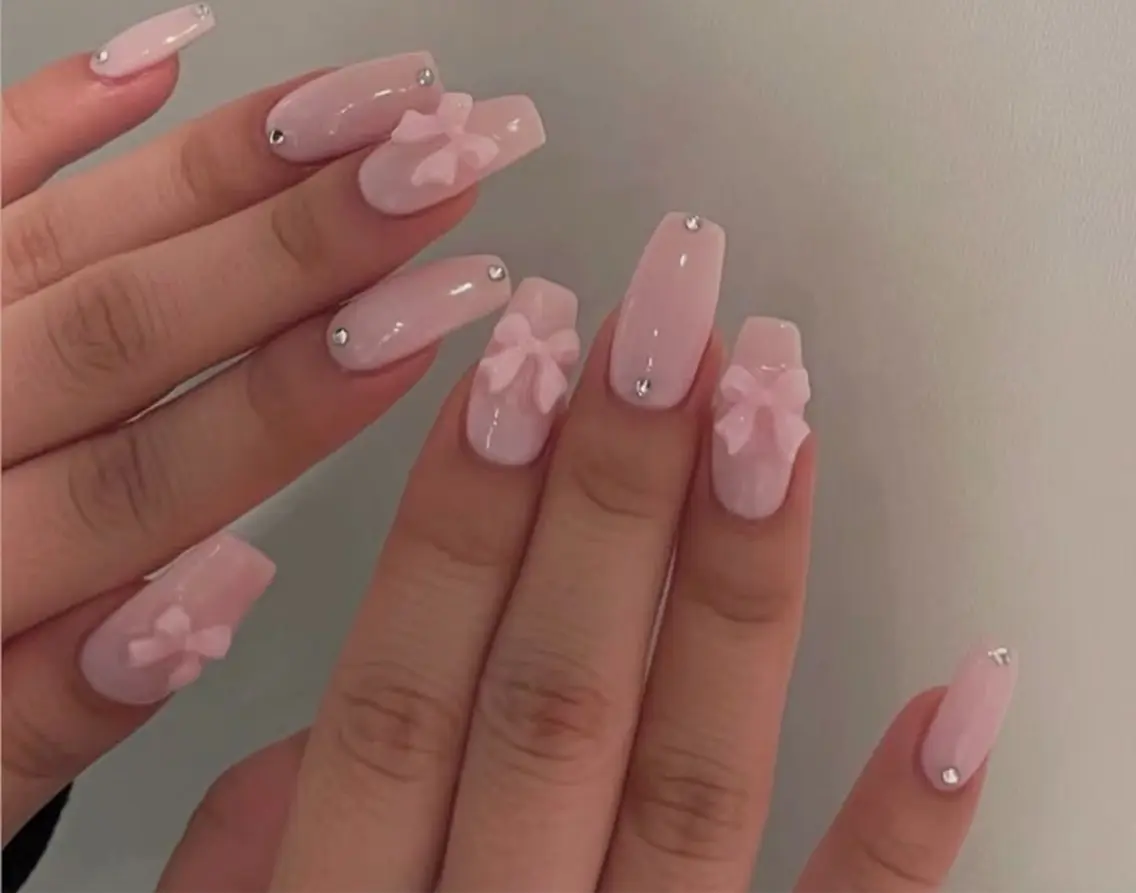 ネイル アートネイル オーロラネイル チークネイル フレンチネイル ガラスフレンチ 🎀🎀YooLi Nail Salonのネイルデザイン