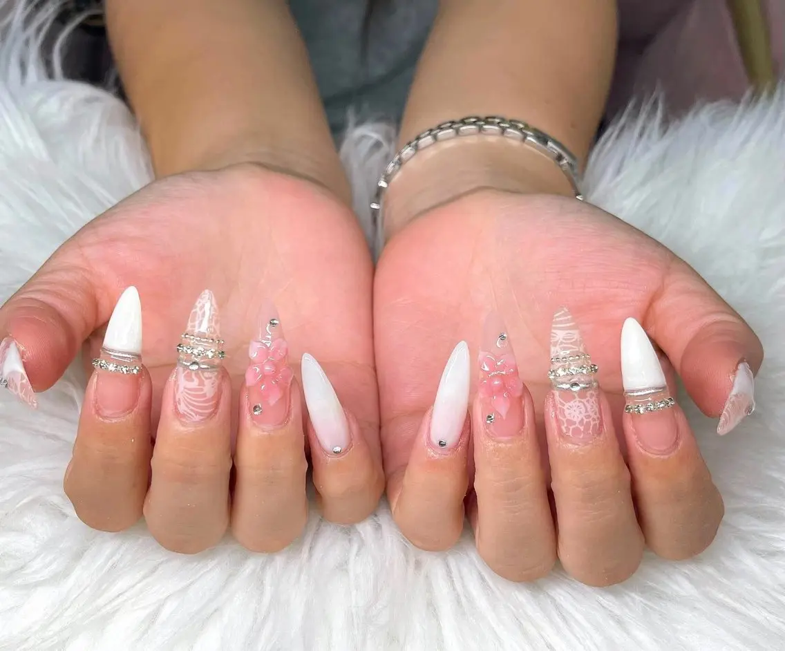 ネイル 長さ出し グラデーション 卒業式 キラキラネイル マグネットネイル ハンドネイル Lee Nailsのネイルデザイン