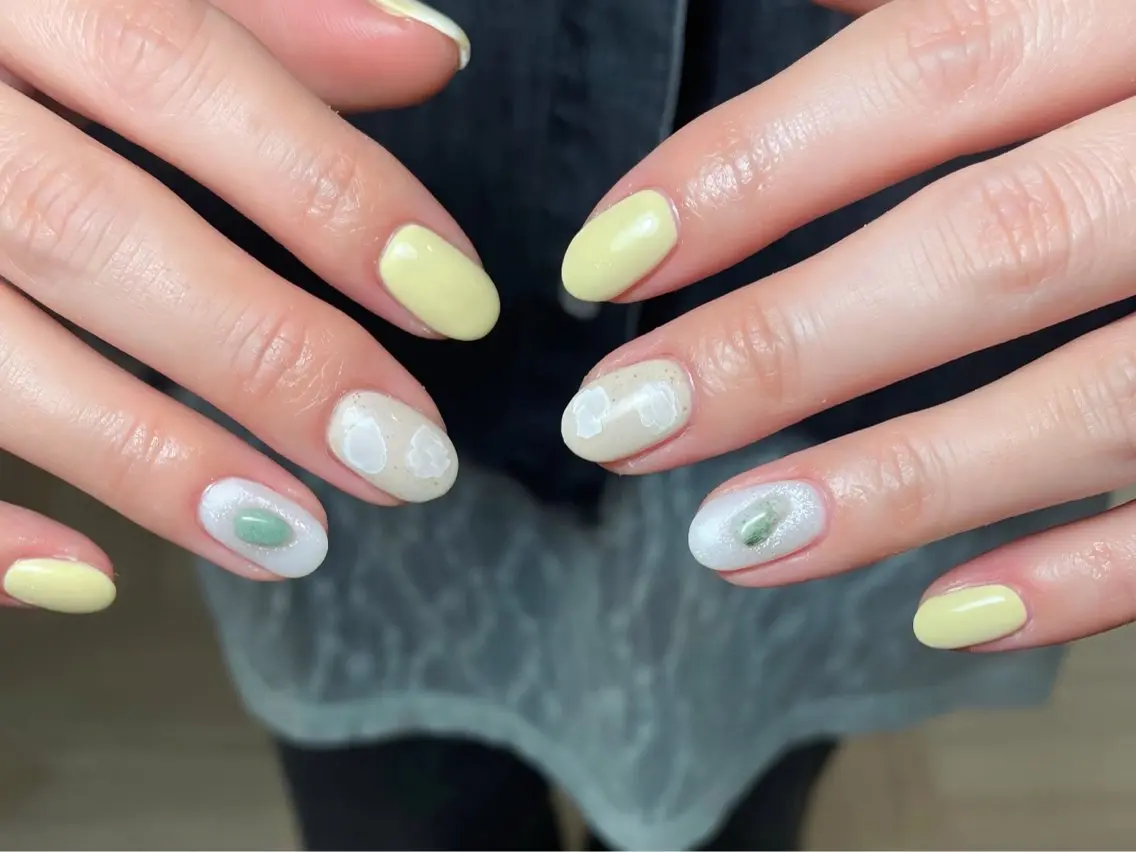 ネイル 韓国ネイル ニュアンスネイル ハンドネイル MARU NAIL Izumiのネイルデザイン