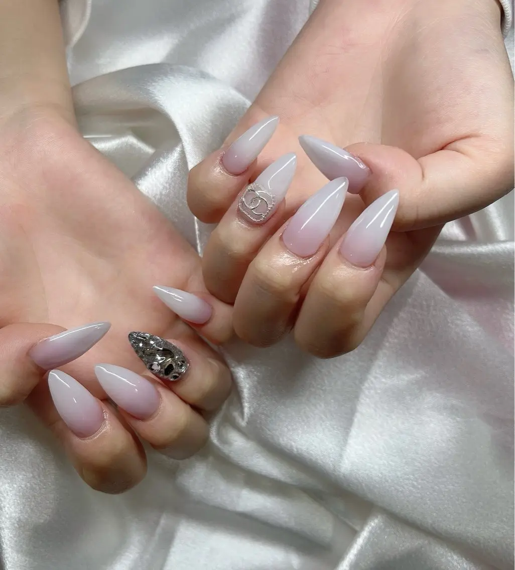 ネイル ハンドネイル YOLO NAILのネイルデザイン