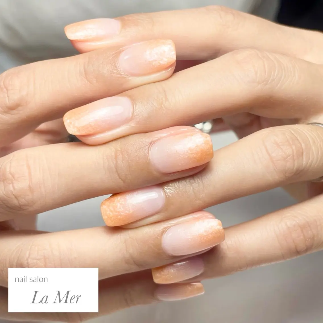 ネイル グラデーション ラメ(グリッター) ラメグラデーション オフィスネイル オレンジ ハンドネイル nailsalon La Merのネイルデザイン