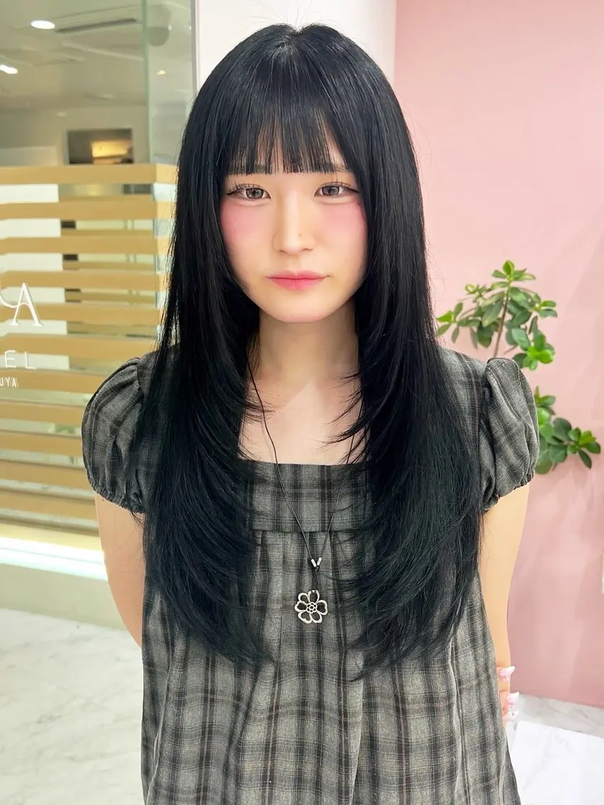 ロング ボブ レイヤーカット ロング カット ヘアカラー エクステ 🫧アンドヘルシー MACOのマツエク・マツパデザイン