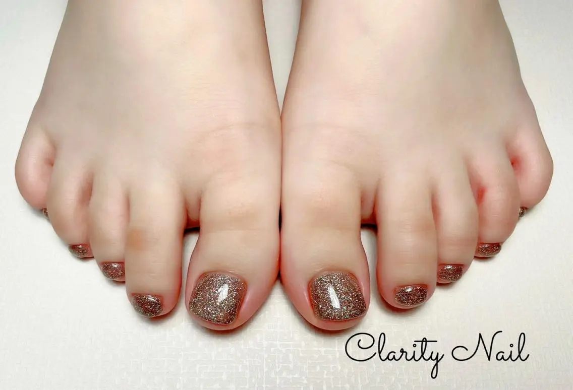 ネイル フットネイル ワンカラーネイル フットネイル Clarity Nailのネイルデザイン