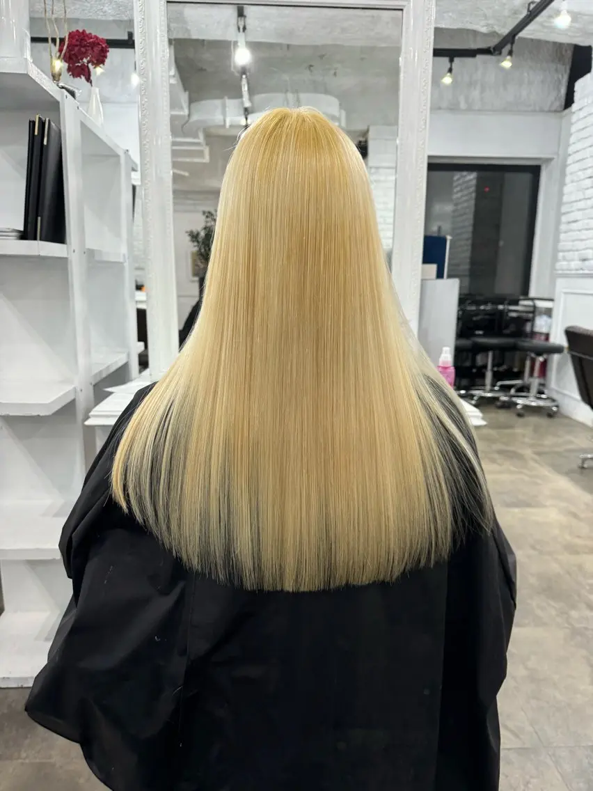 ロング カラー バレイヤージュ ミストバング ベージュカラー ブリーチ 抜きっぱなしブロンド 札幌ブリーチカラー/ ダブルカラー/ドイのヘアスタイル