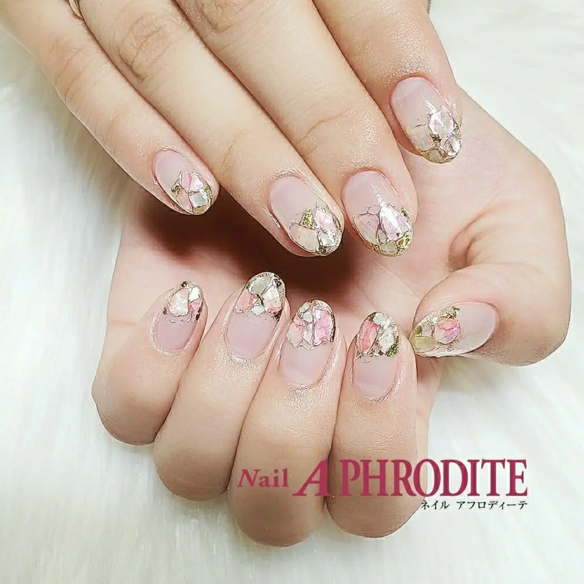 ネイル ジェルネイル ニュアンスネイル スカルプネイル ソフトジェル ネイルチップ ハンドネイル Nail Aphroditeのネイルデザイン