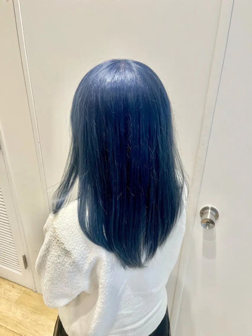 セミロング カラー ブルーカラー ネイビーカラー ヘアカラー 新宿/吉松 大輝のヘアスタイル