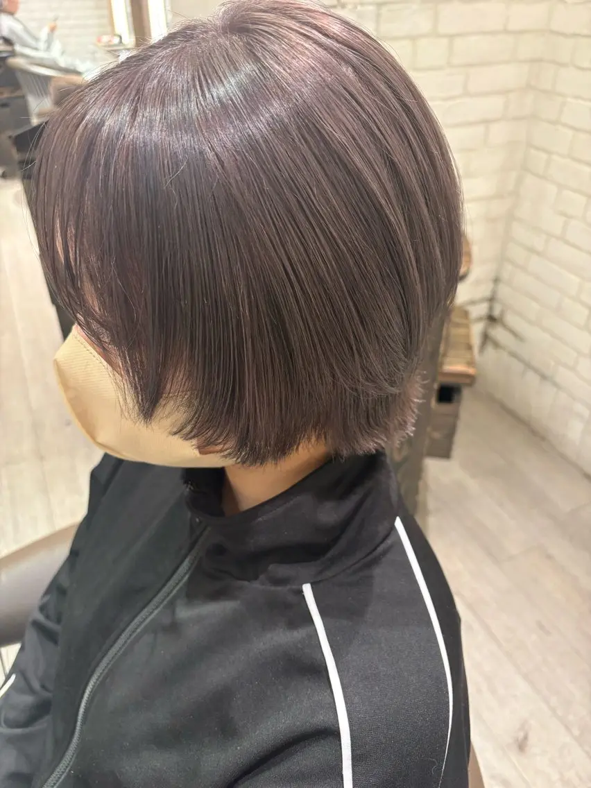 ショート カラー ベージュカラー 透明感カラー グレージュ 篠原 葉奈未のヘアスタイル