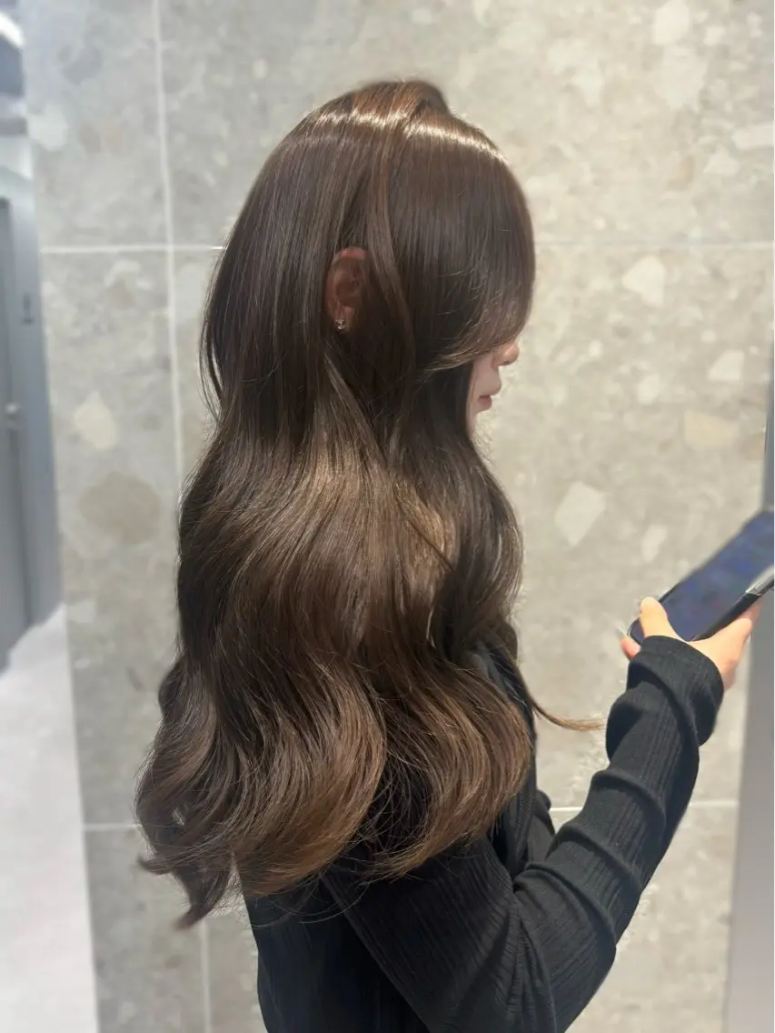 ロング カラー ベージュカラー カット ヘアカラー トリートメント miku♡/艶カラー /レイヤー/半個室のヘアスタイル