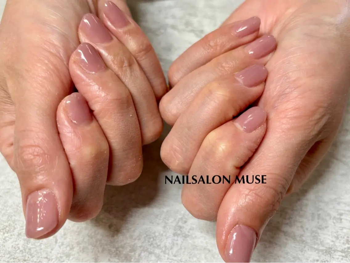 ネイル ワンカラーネイル ハンドネイル Nail Salon MUSE    Aiのネイルデザイン