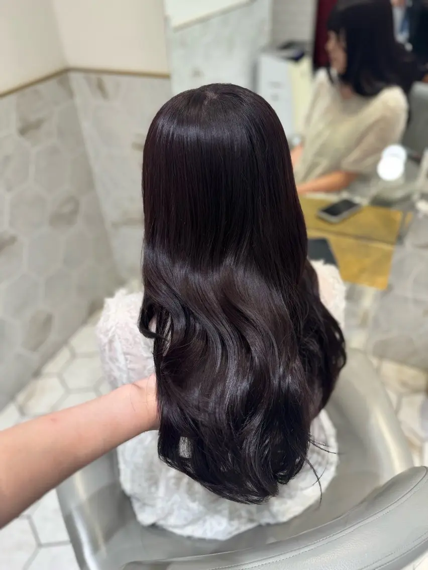ロング カラー ブラウンカラー ラベンダーカラー costes 今井芽依のヘアスタイル