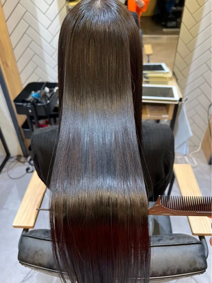 ロング 髪質改善 縮毛矯正 トリートメント 酸性ストレート 酸熱トリートメント 藤井 佑真のヘアスタイル