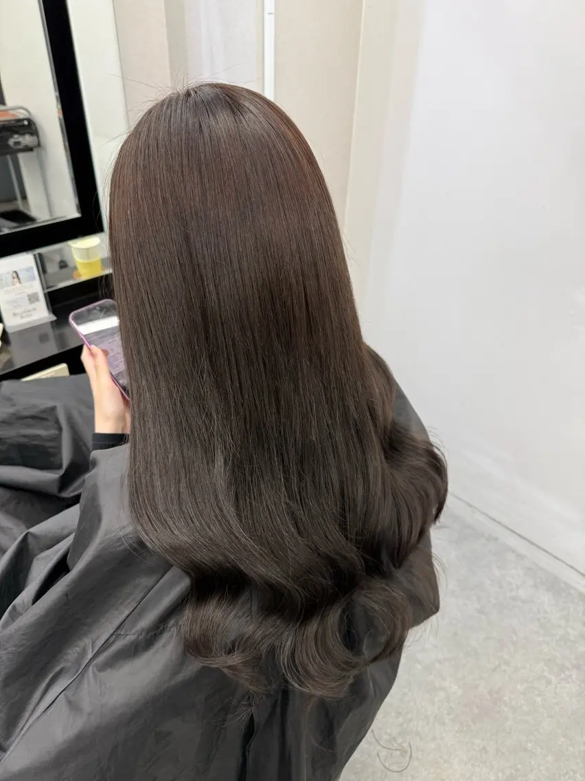 ロング カラー エクステ カット エクステ 𝙃𝘼𝙍𝙐🎀 韓国×エクステのヘアスタイル