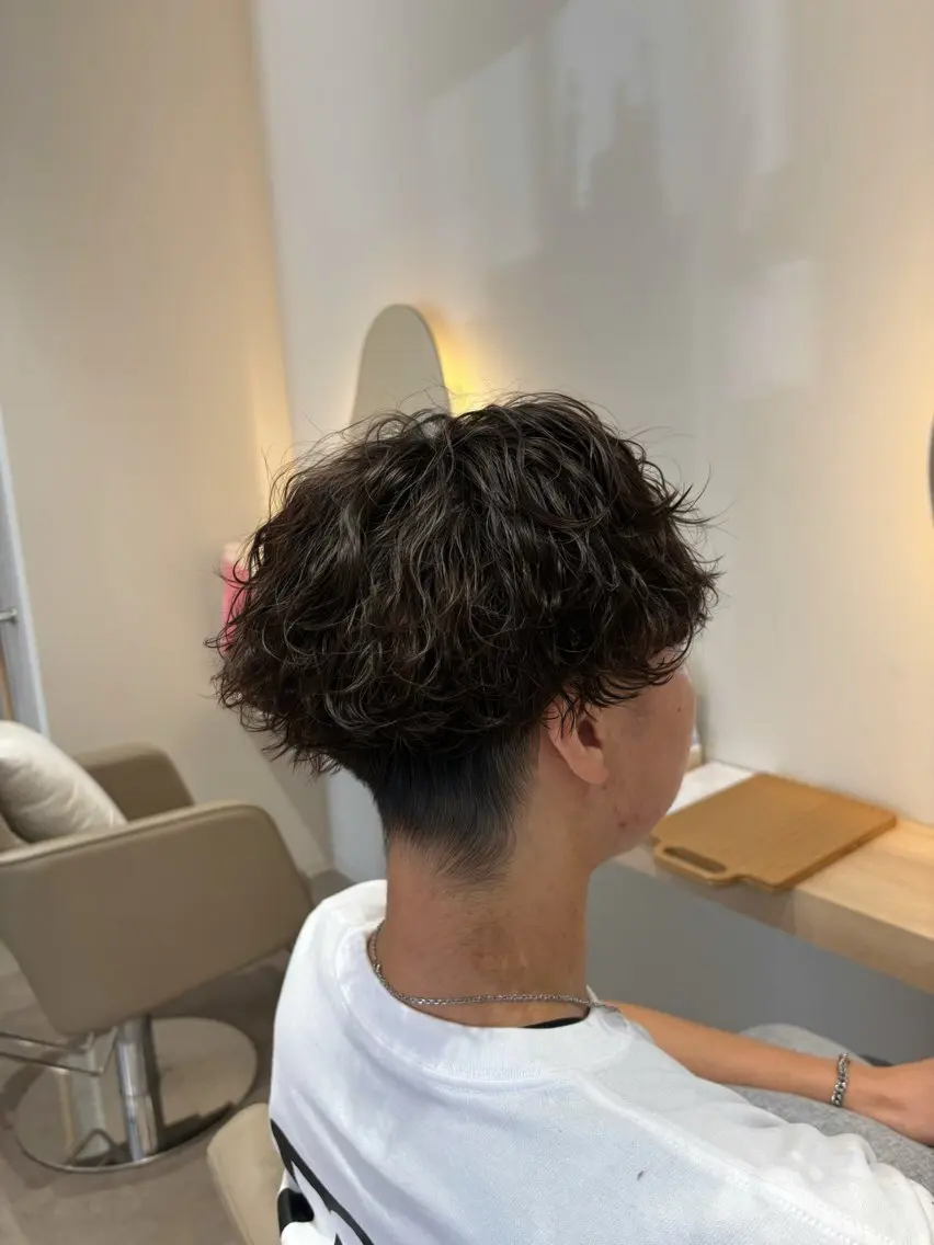 パーマ メンズ メンズパーマ 波巻きパーマ スパイラルパーマ カット パーマ レイヤー/メンズ /パーマ/佐藤のヘアスタイル