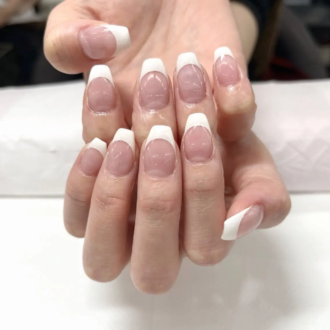 ネイル クリアネイル フレンチネイル 【MAXKELLY】 AOYAMAのネイルデザイン