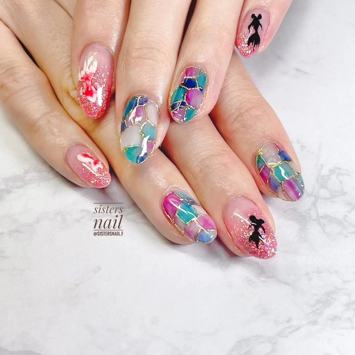 ネイル アートネイル グラデーション ラメ(グリッター) ラメグラデーション 夏ネイル sisters nail.fのネイルデザイン