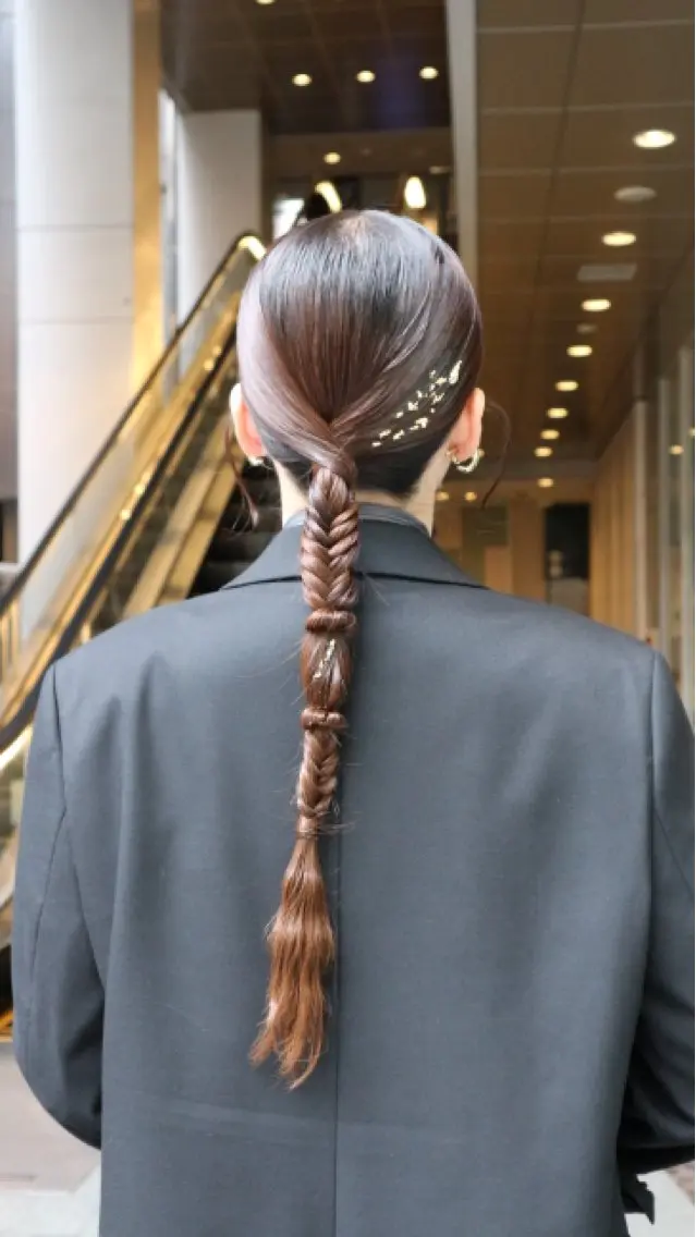 ロング ヘアアレンジ ヘアセット AKO .のヘアスタイル