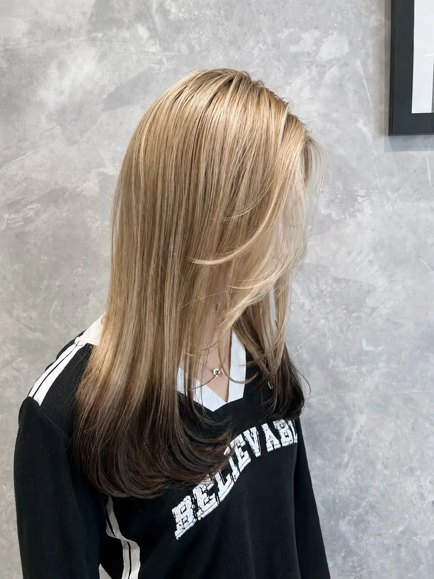 ロング 顔まわりレイヤー 顔周りカット レイヤーカット T Akaneのヘアスタイル