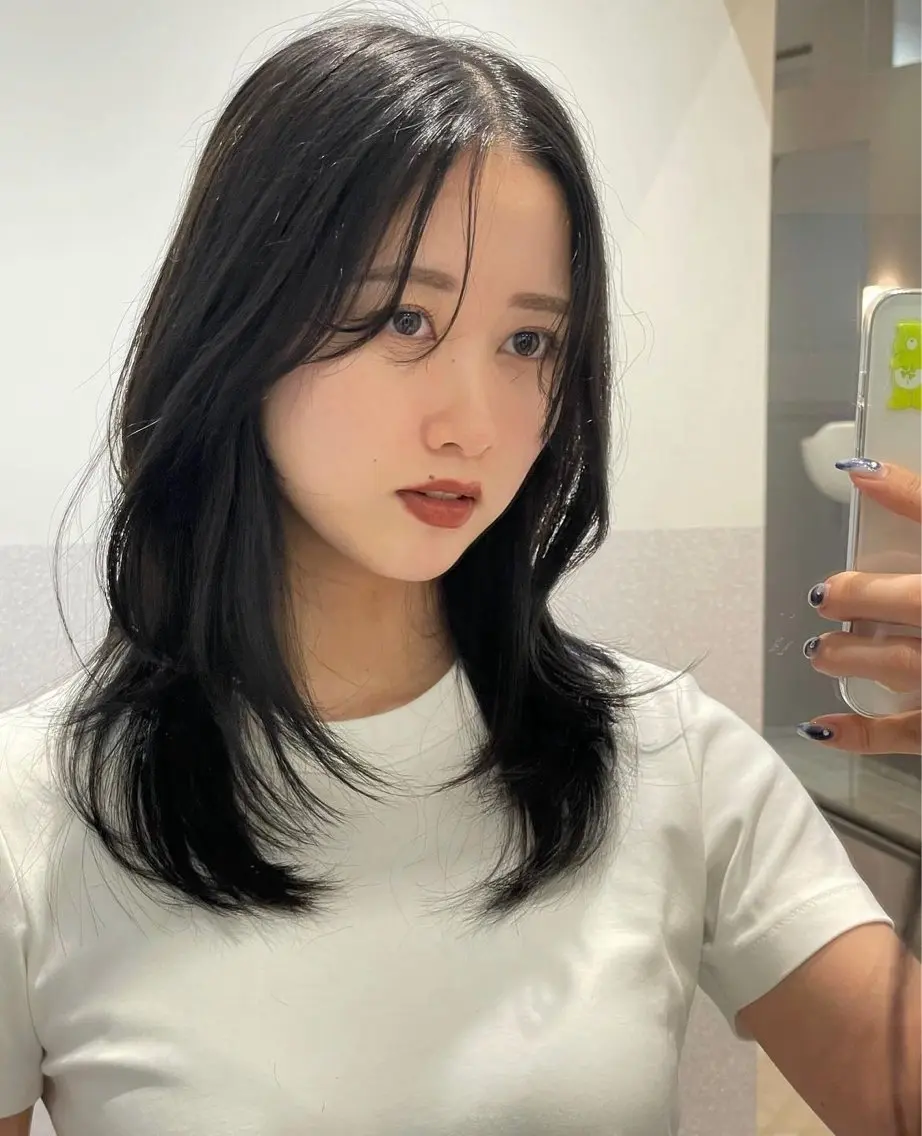 セミロング ハッシュカット 韓国風ヘア レイヤーカット カット ヘアカラー トリートメント ❤︎︎韓国ヘア❤︎︎ 𝑺𝒉𝒊𝒉𝒐のヘアスタイル