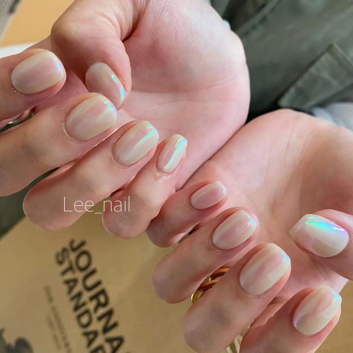 ネイル オーロラネイル ミラーネイル ハンドネイル Lee_ nailのネイルデザイン