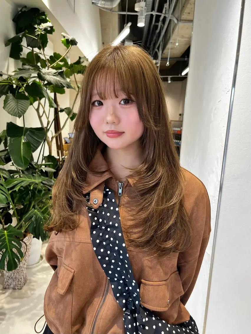 セミロング カラー ブラウンカラー レイヤーカット カット ヘアカラー トリートメント レイヤーカット/ブラ ウンカラー/河野凜のヘアスタイル