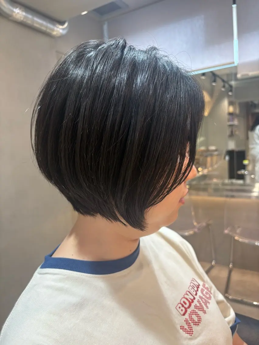 ショート カット ヘアカラー トリートメント オリーブベージュ/ボ ブ縮毛矯正たまき🧡のヘアスタイル