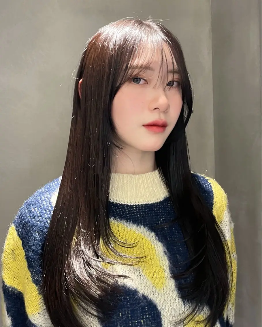 セミロング カラー 顔まわりレイヤー 顔周りカット 伸ばしかけ 韓国風ヘア レイヤーカット レイヤー/ブリーチ ♥️【木坂 桃歌】のヘアスタイル
