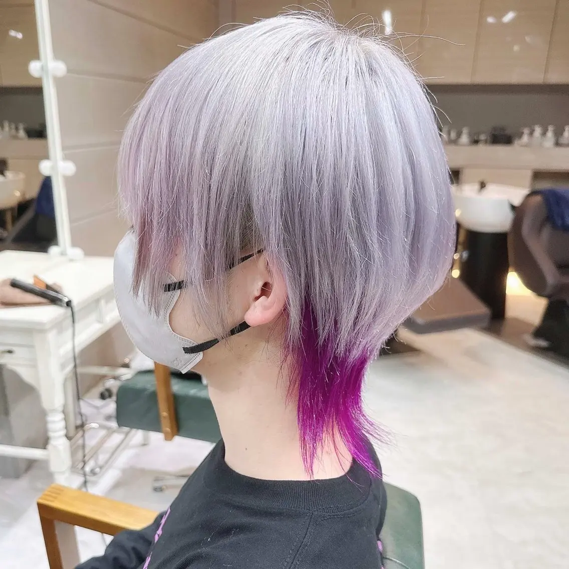 ショート カラー アッシュ アッシュグレー ブリーチ デザインカラー ハイトーンカラー ヘアカラー トリートメント DAYS Men’sのヘアスタイル