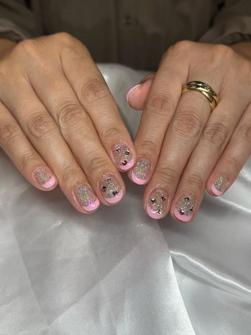 ネイル アートネイル フレンチネイル Rommy Arisaのネイルデザイン