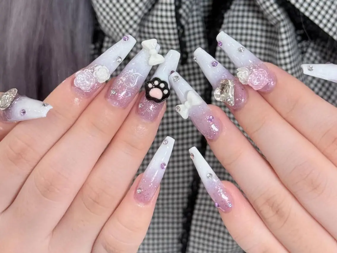 ネイル 長さ出し ジェルネイル 韓国ネイル マグネットネイル 持ち込み Yuu🎀 Belle Nailのネイルデザイン