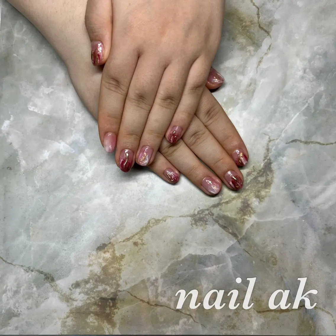 ネイル 成人式 ニュアンスネイル ハンドネイル ak nail .のネイルデザイン