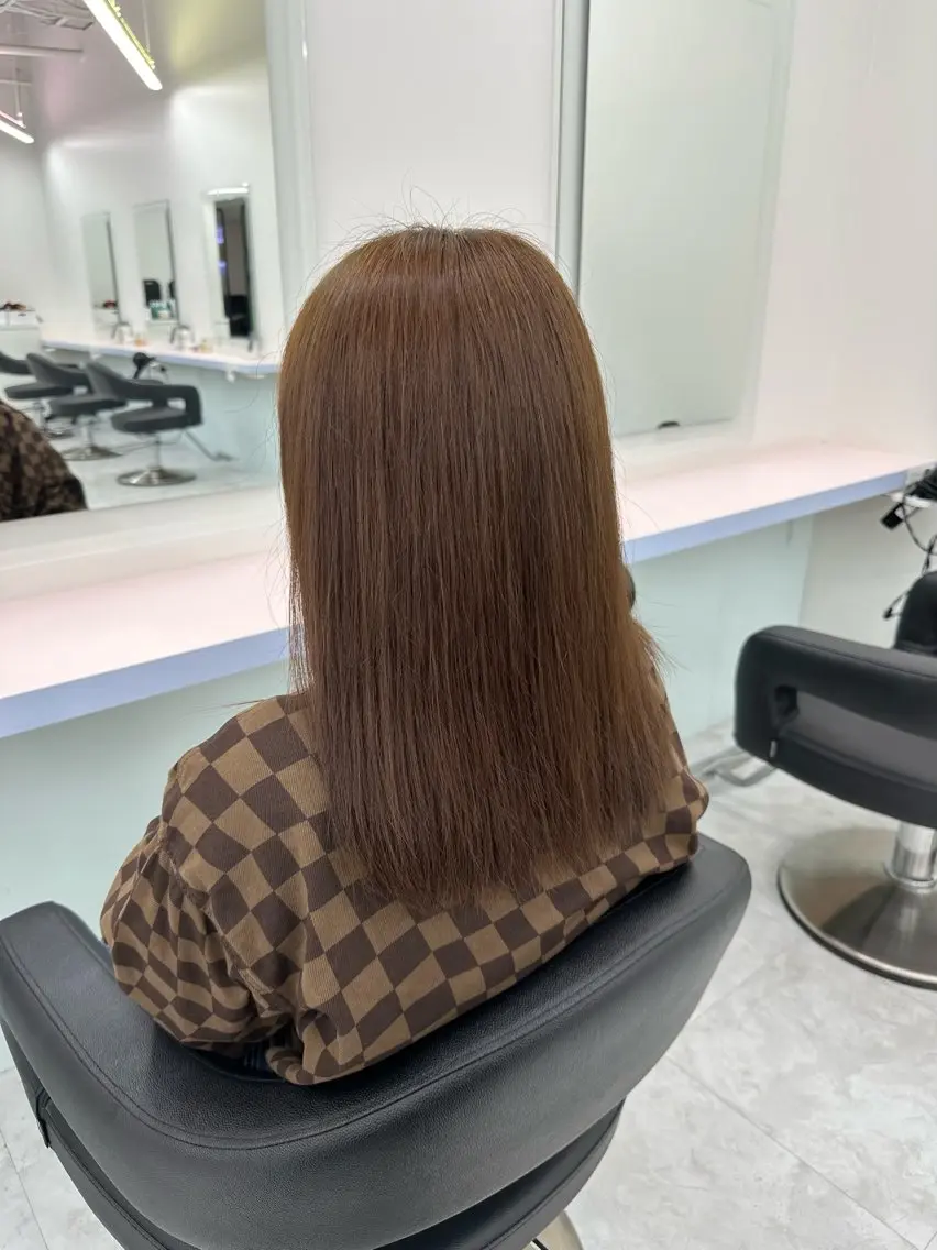 セミロング カラー ヘアカラー トリートメント 🫧ハイトーン🫧 ベージュ🫧徹哉のヘアスタイル