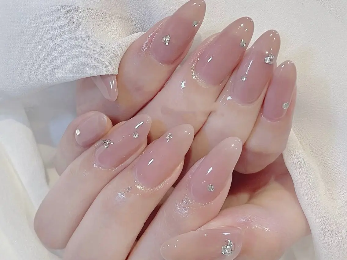 メンズ ネイル アートネイル フレンチネイル ジェルネイル キラキラネイル パラジェル ハンドネイル Bloom スカルプ専門店のネイルデザイン