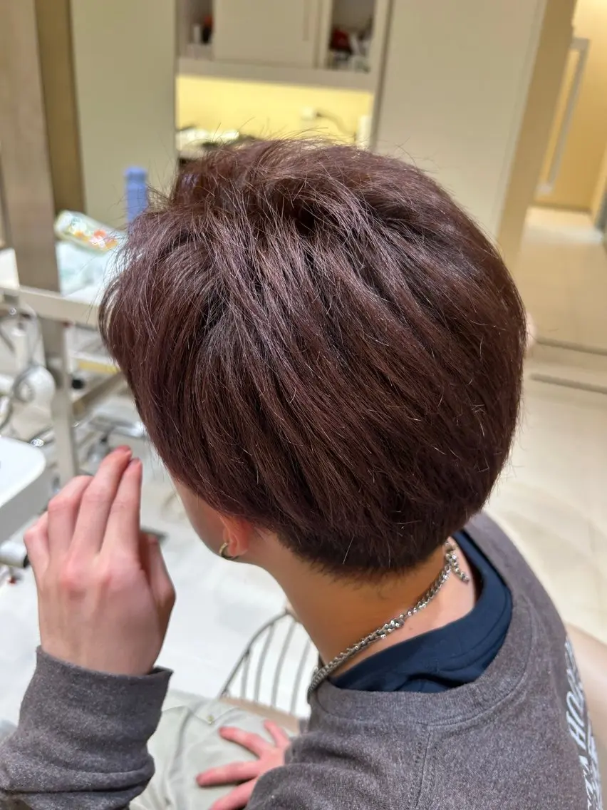 ショート カラー ヘアカラー トリートメント ヘアーズギャラリー 山本愛華のヘアスタイル