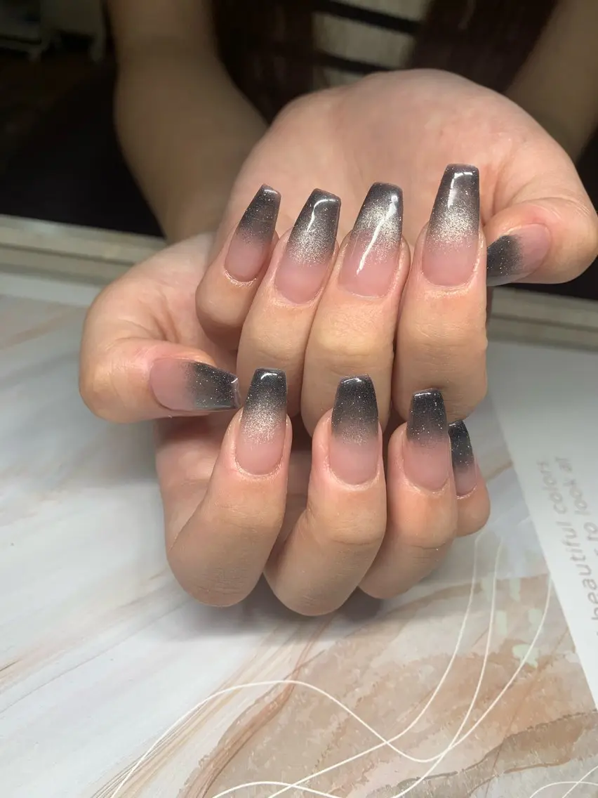 ネイル フレンチネイル ジェルネイル 韓国ネイル マグネットネイル マグネットフレンチ akina nailsのネイルデザイン