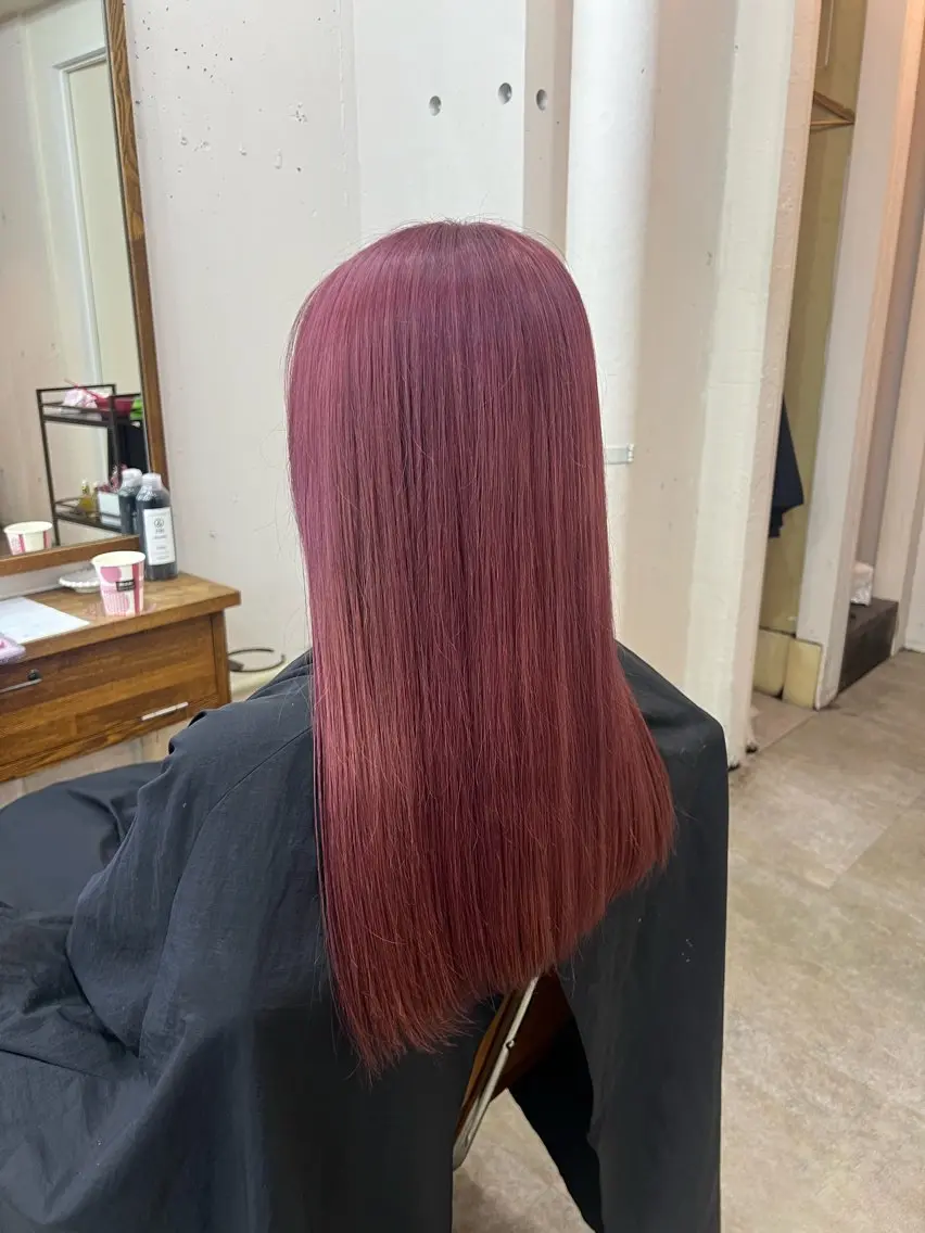 ロング ヘアカラー 🩷艶カラー 🧡💛リサ🫧のヘアスタイル