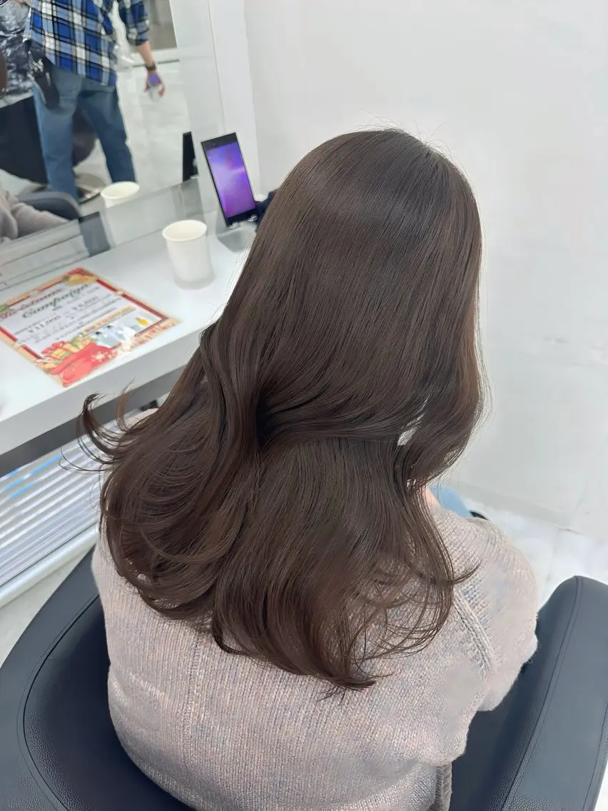 セミロング カラー カット ヘアカラー 藍斗│モテ透明感× 顔周りレイヤー🫧のヘアスタイル
